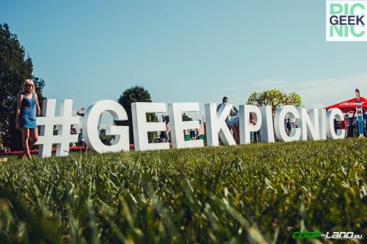 Geek Picnic   - ,   