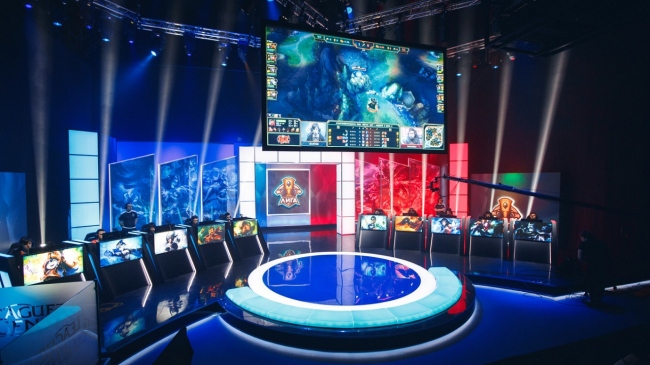 �������� � Riot Games. ����� ������� �������������� ������� � ����������� ����������� � ������