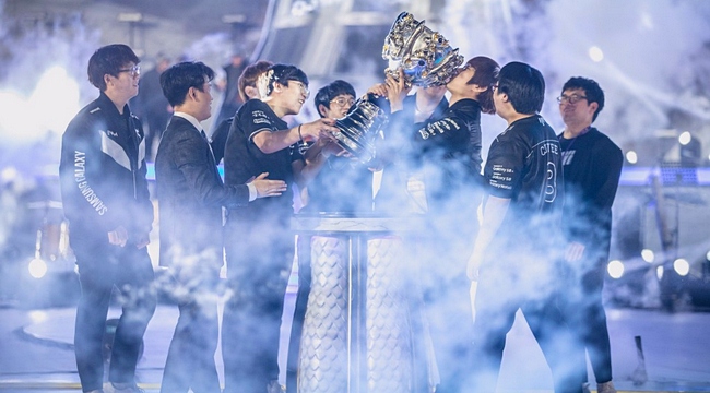 Финал чемпионата мира 2017 по League of Legends – как это было Финал чемпионата мира 2017 по League of Legends – как это было