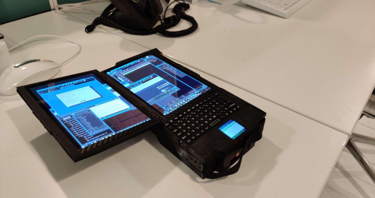 Ноутбук с семью дисплеями – безумная разработка с CES 2020 Ноутбук с семью дисплеями – безумная разработка с CES 2020