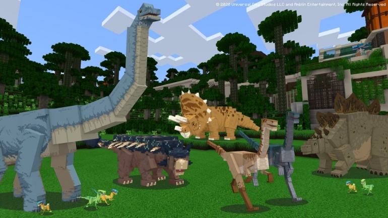  Minecraft      Jurassic World