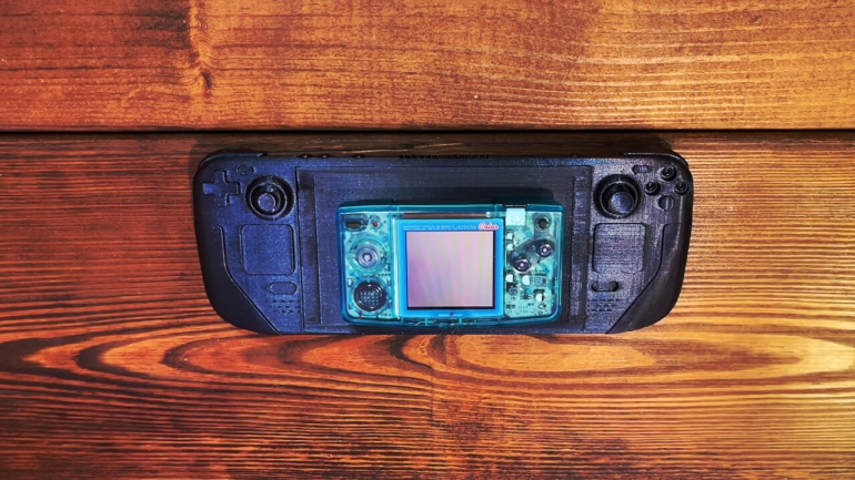 Блогер распечатал модель Steam Deck на 3D-принтере – получилась громоздкая штука с неудобным расположением клавиш Блогер распечатал модель Steam Deck на 3D-принтере – получилась громоздкая штука с неудобным расположением клавиш