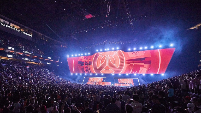 Activision Blizzard  420     