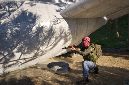 REBORN: Survival – гибридный опыт выживания с бандитами, зомби и сюжетными миссиями