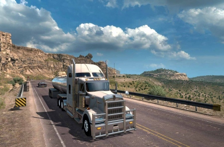 Модернизированный дальнобойщик. Лучшие моды American Truck Simulator