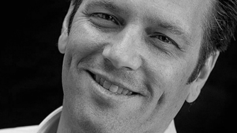 Microsoft    Blizzard   2    