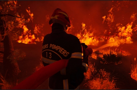 Rescue Ops: Wildfire – реалистичный симулятор пожарного, сражающегося с огнем в разных уголках мира